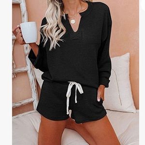 Merikeety NWT Long Sleeve Henley Top Loungewear Set